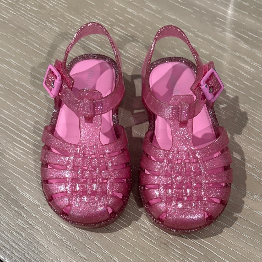 Mini Melissa toddler size 7
